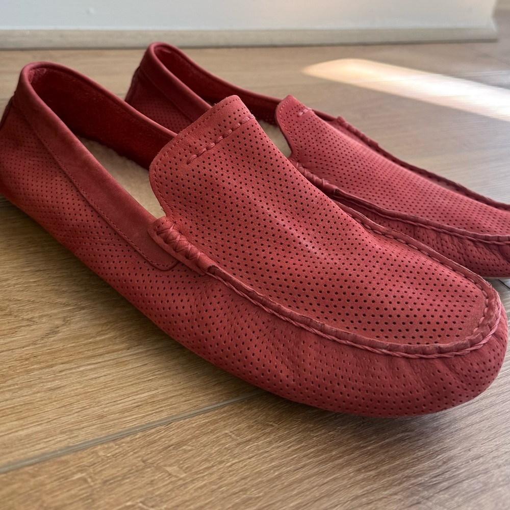 UGG Men's Henrick Perforated Stripes Drivers